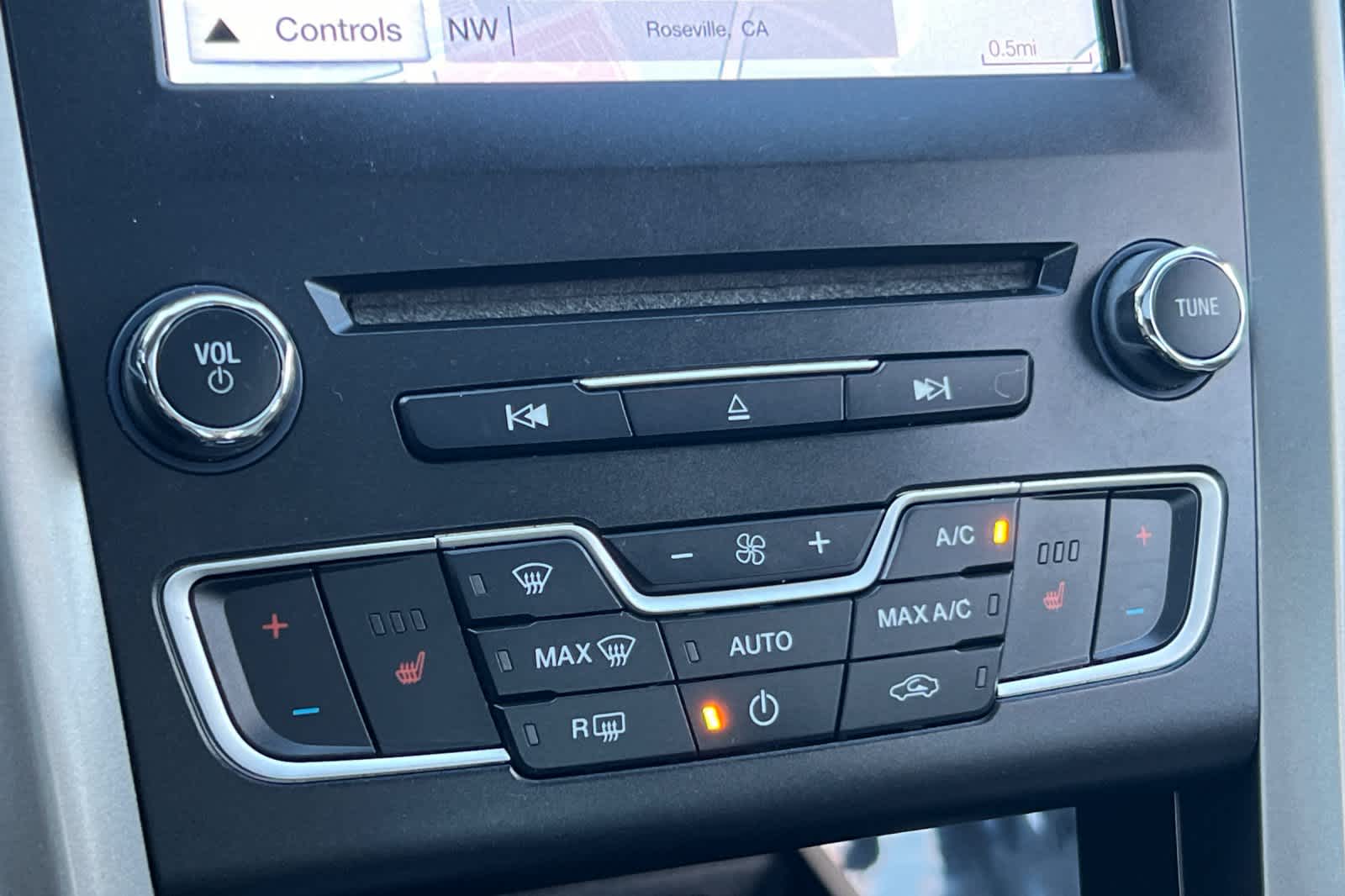 Thumbnail: 2017 Ford Fusion - 22