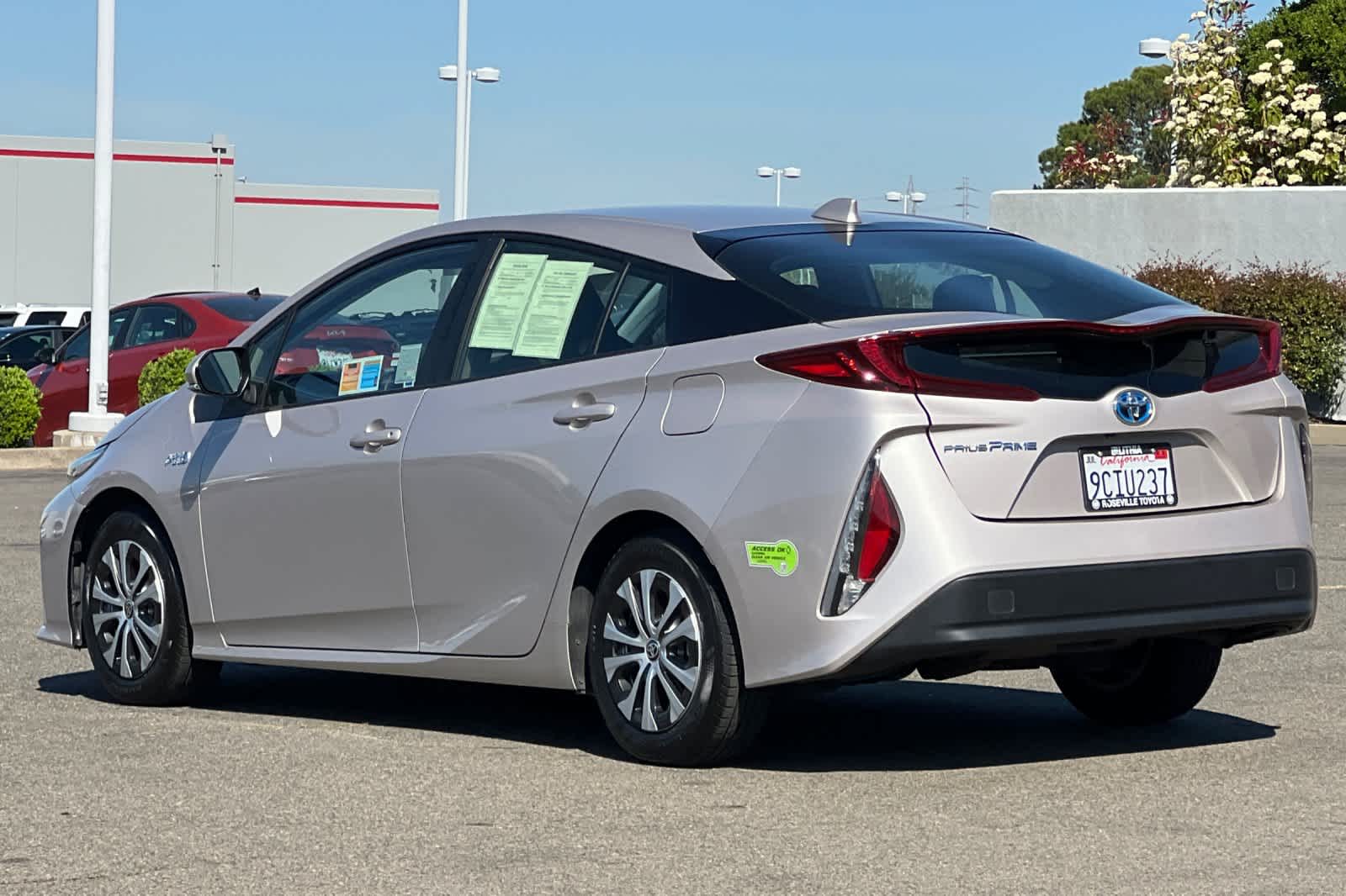 Thumbnail: 2022 Toyota Prius Prime - 7