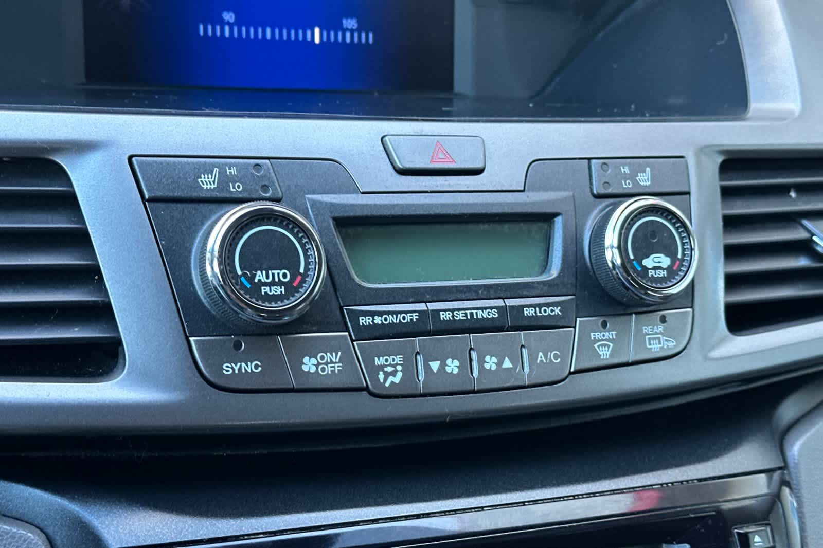 Thumbnail: 2014 Honda Odyssey - 23