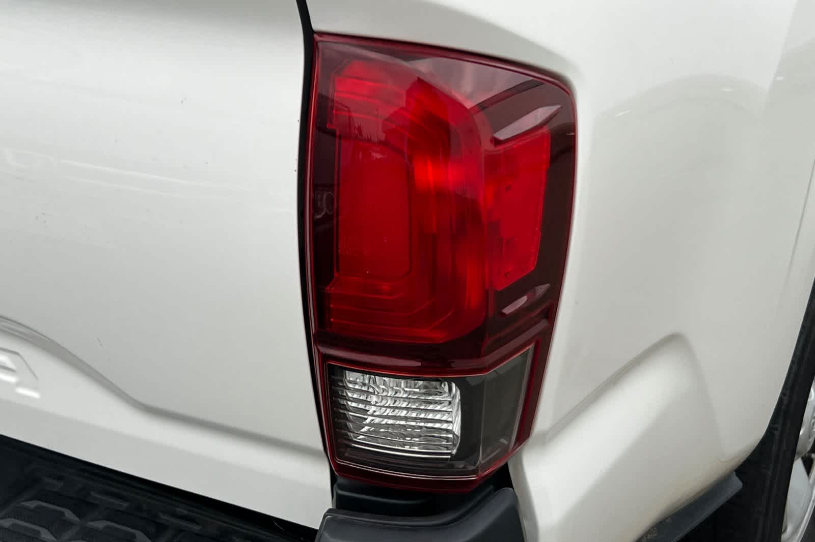 Thumbnail: 2021 Toyota Tacoma - 17