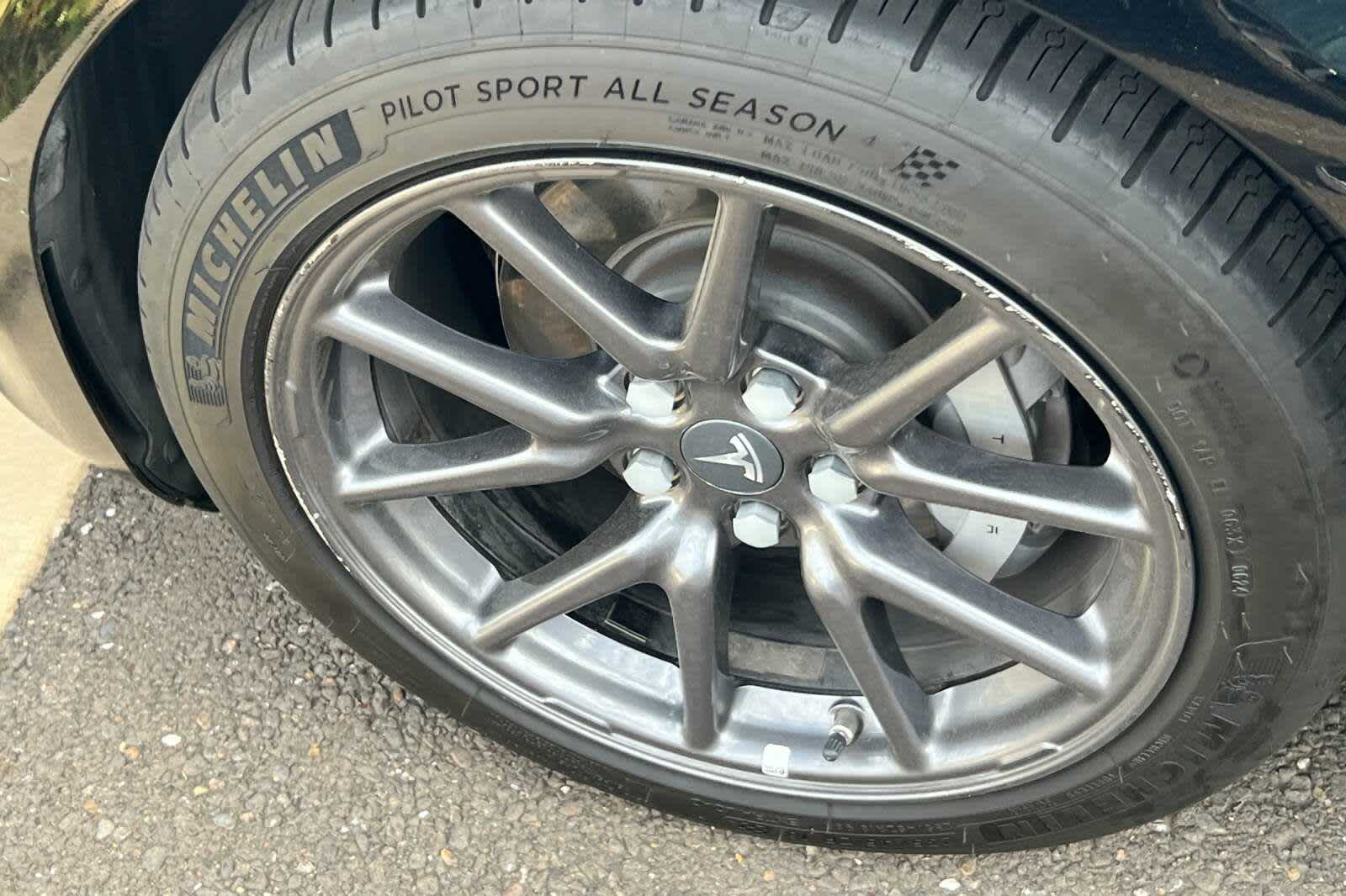 Thumbnail: 2019 Tesla Model 3 - 20