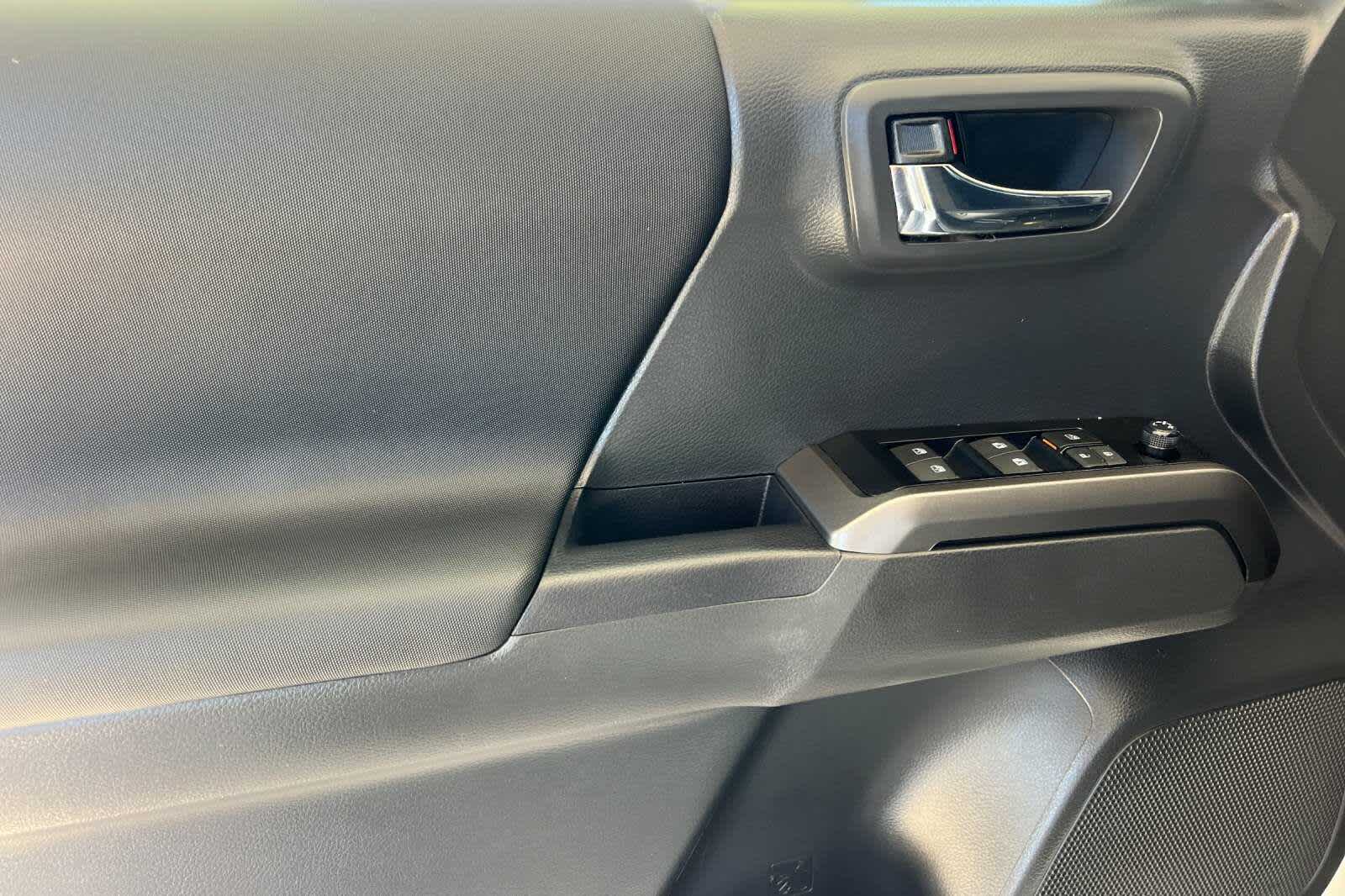 Thumbnail: 2023 Toyota Tacoma - 12