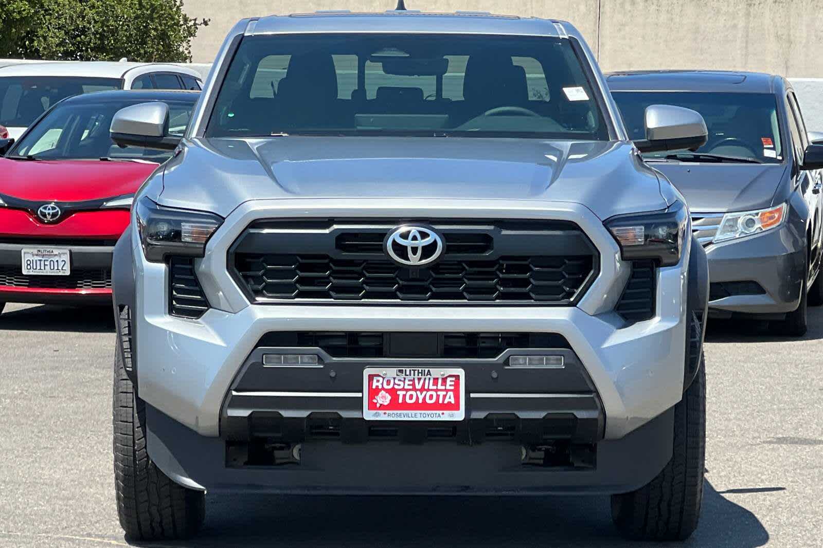Thumbnail: 2025 Toyota Tacoma - 10