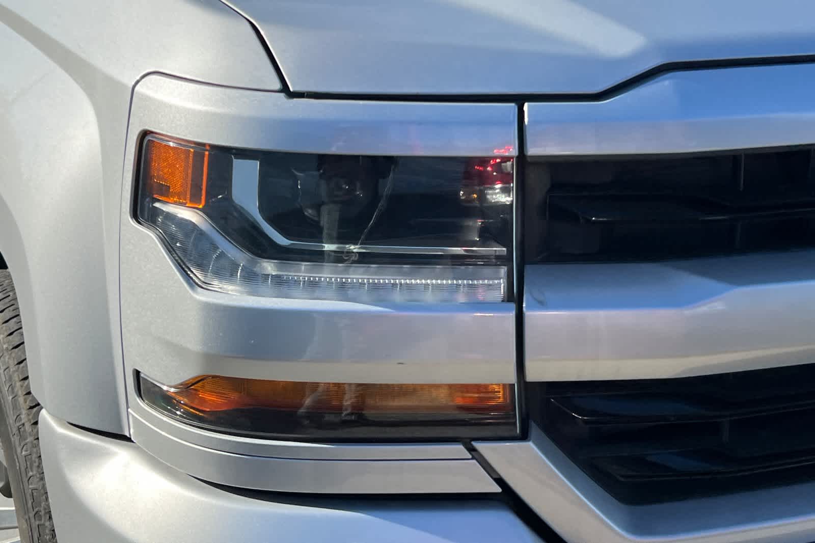 Thumbnail: 2018 Chevrolet Silverado 1500 - 8