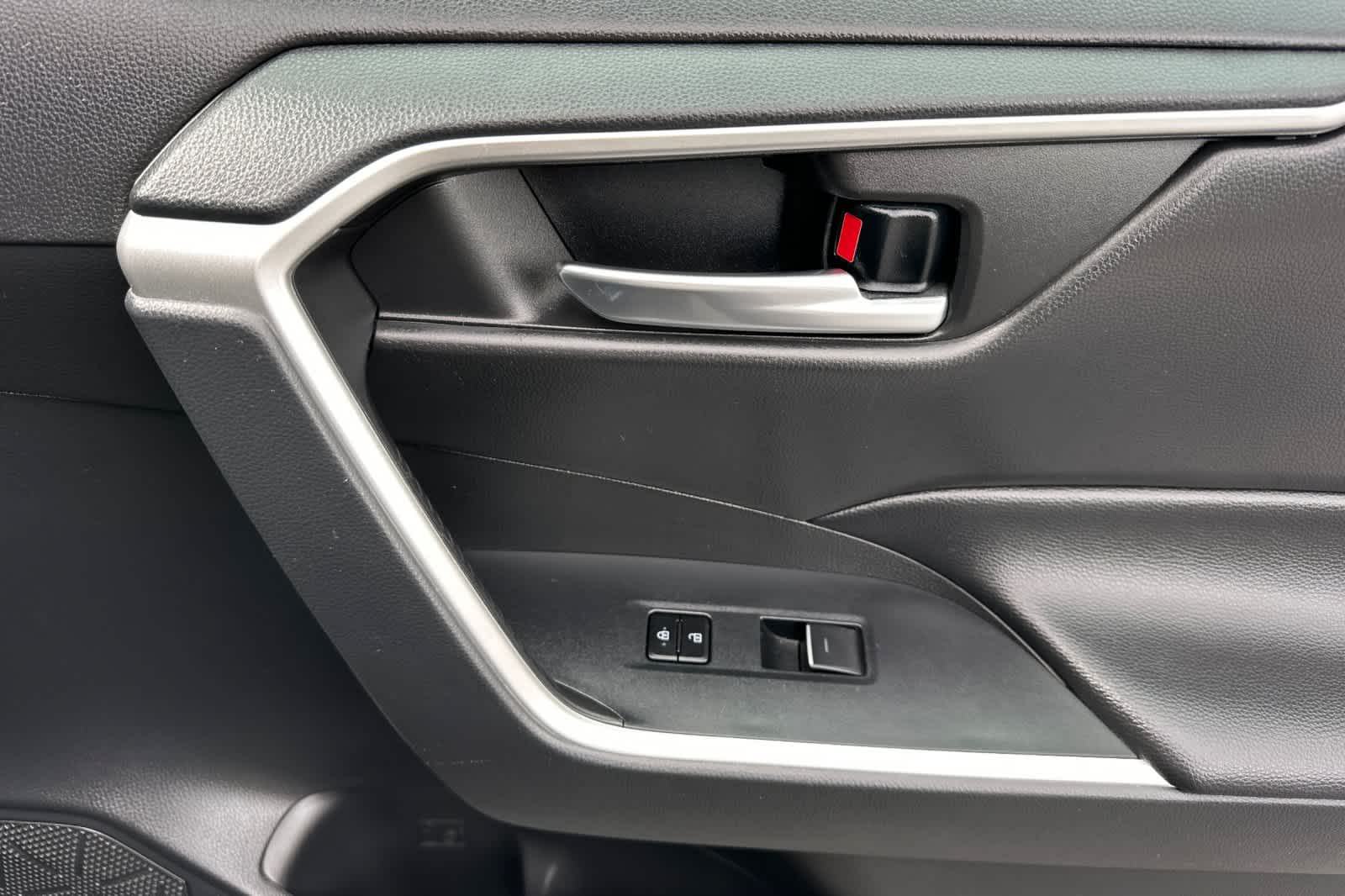 Thumbnail: 2024 Toyota RAV4 - 19