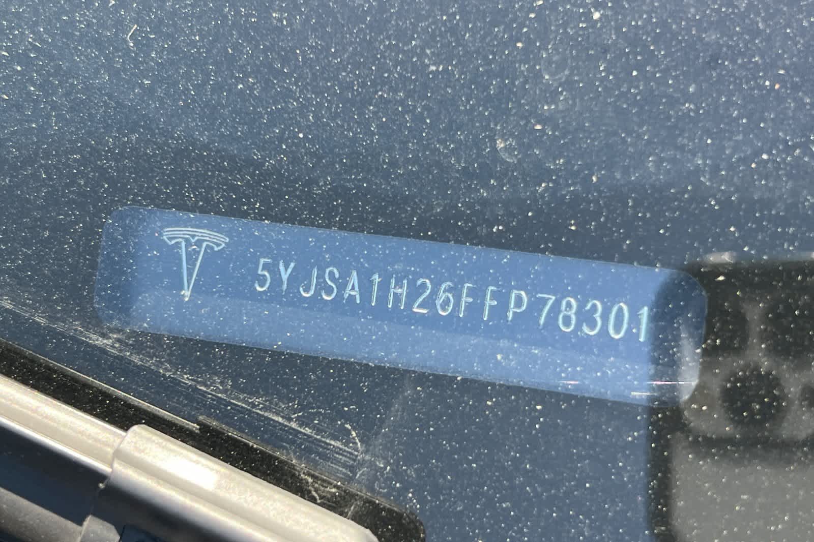 Thumbnail: 2015 Tesla Model S - 23