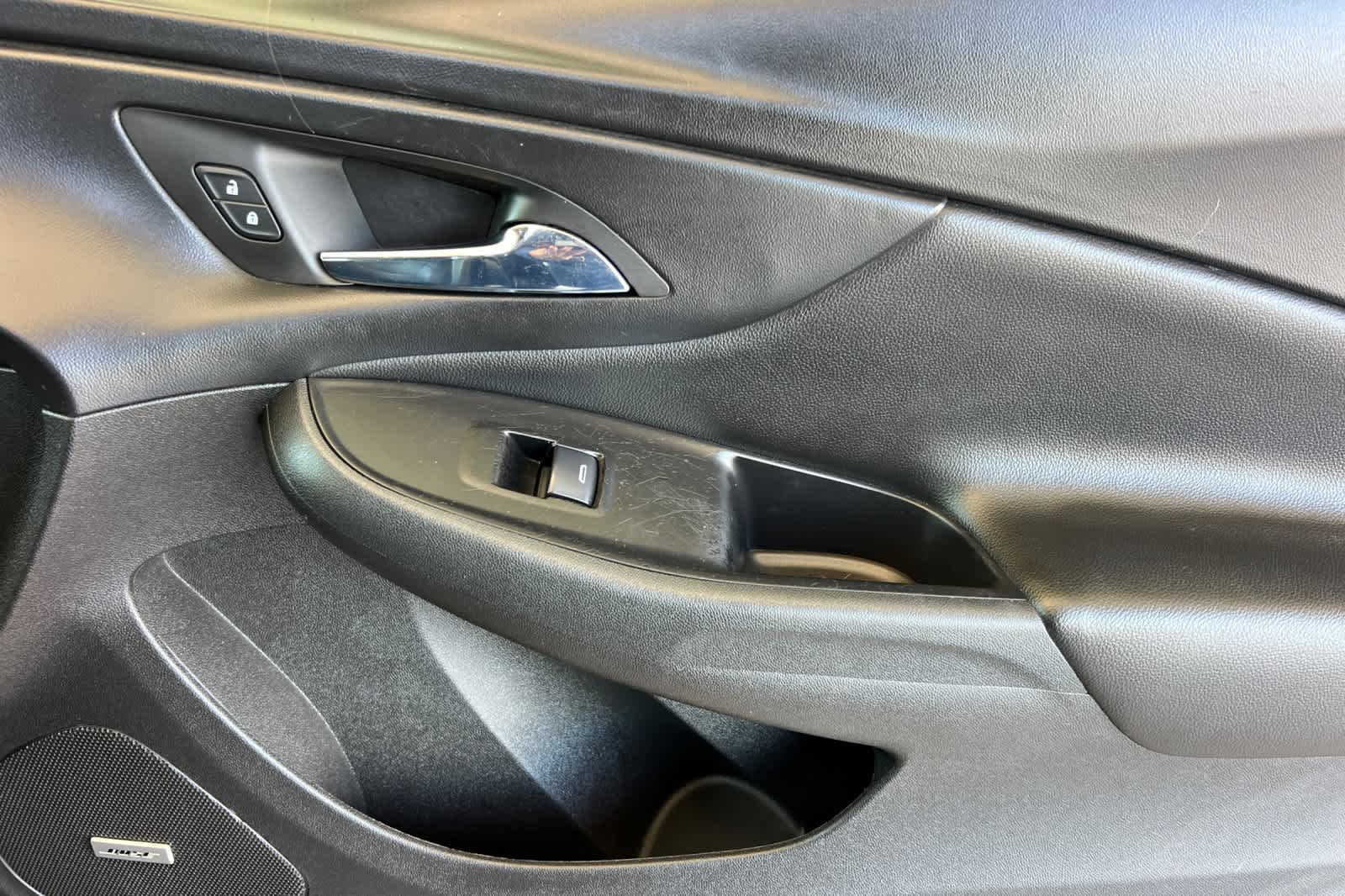 Thumbnail: 2017 Chevrolet Volt - 18