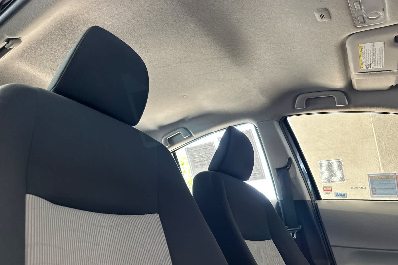 Thumbnail: 2012 Toyota Prius c - 18