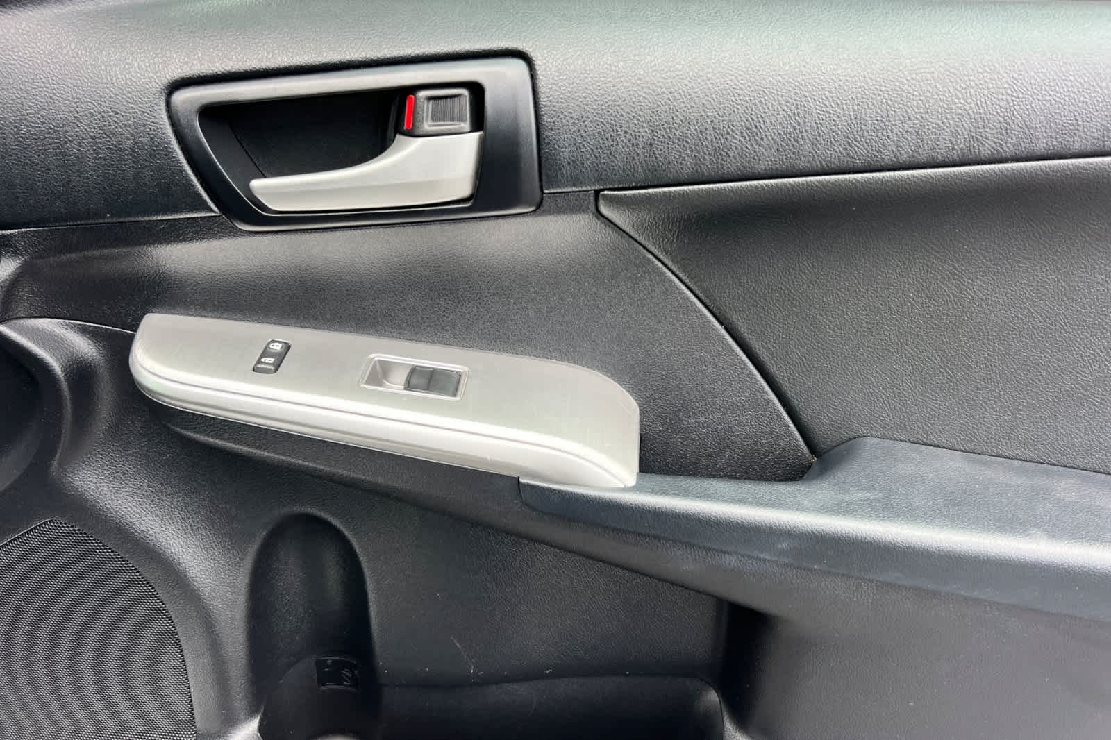 Thumbnail: 2013 Toyota Camry - 17