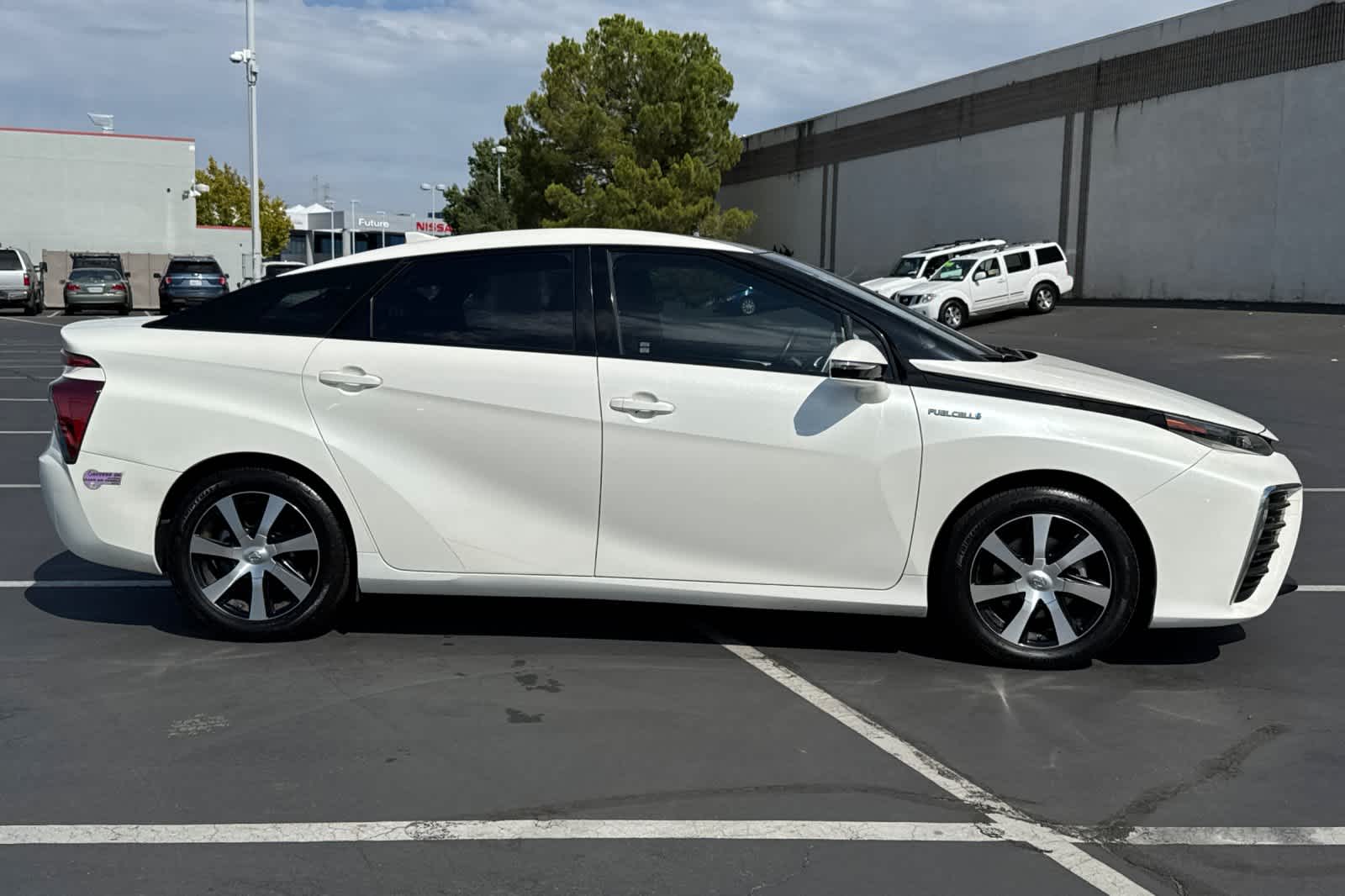 Thumbnail: 2018 Toyota Mirai - 6