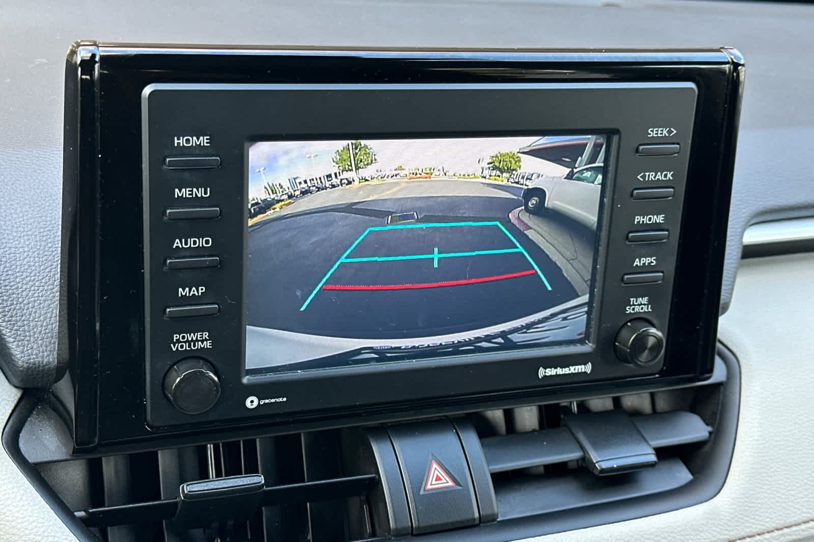 Thumbnail: 2022 Toyota RAV4 - 21