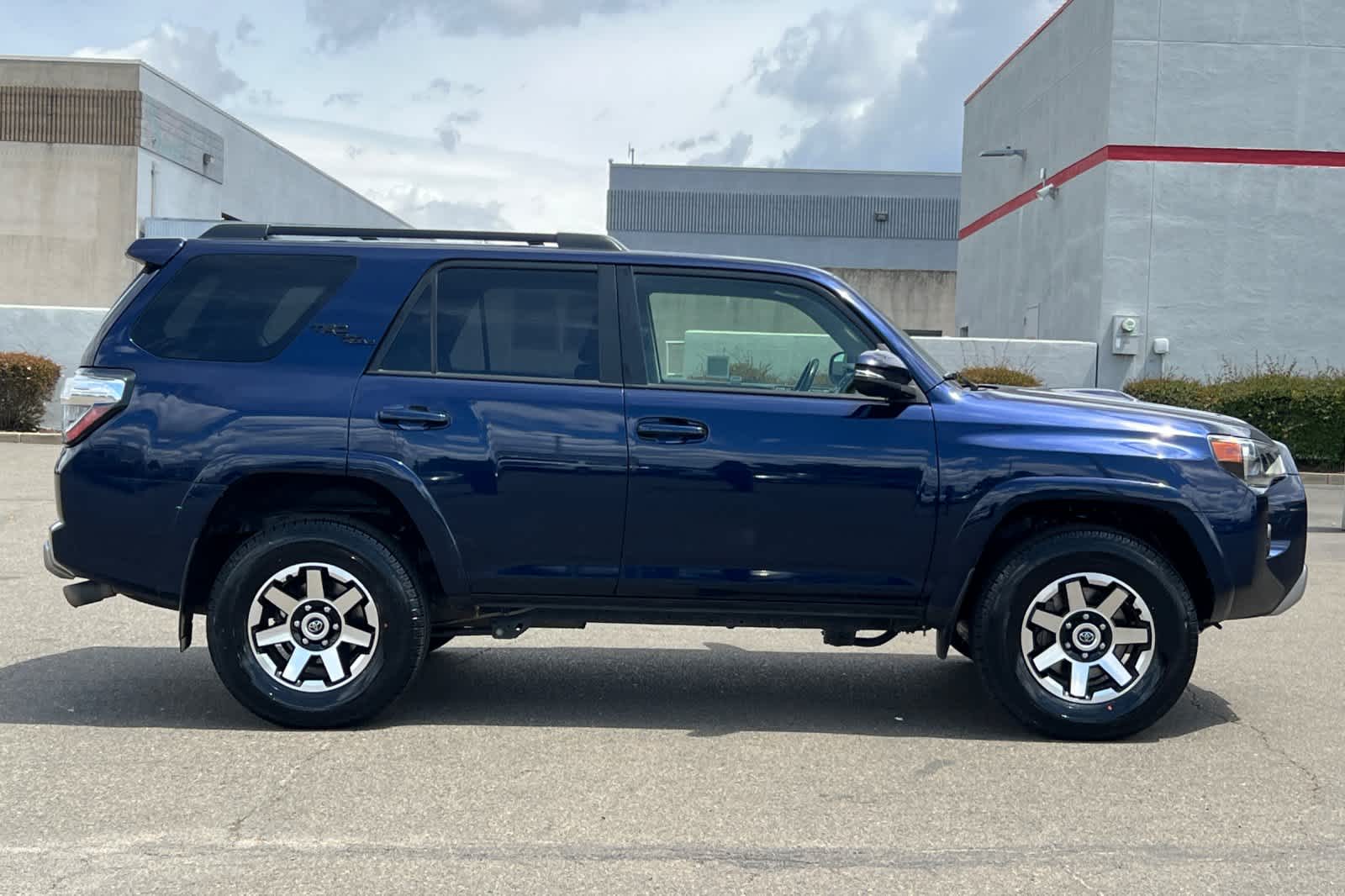 Thumbnail: 2023 Toyota 4Runner - 6