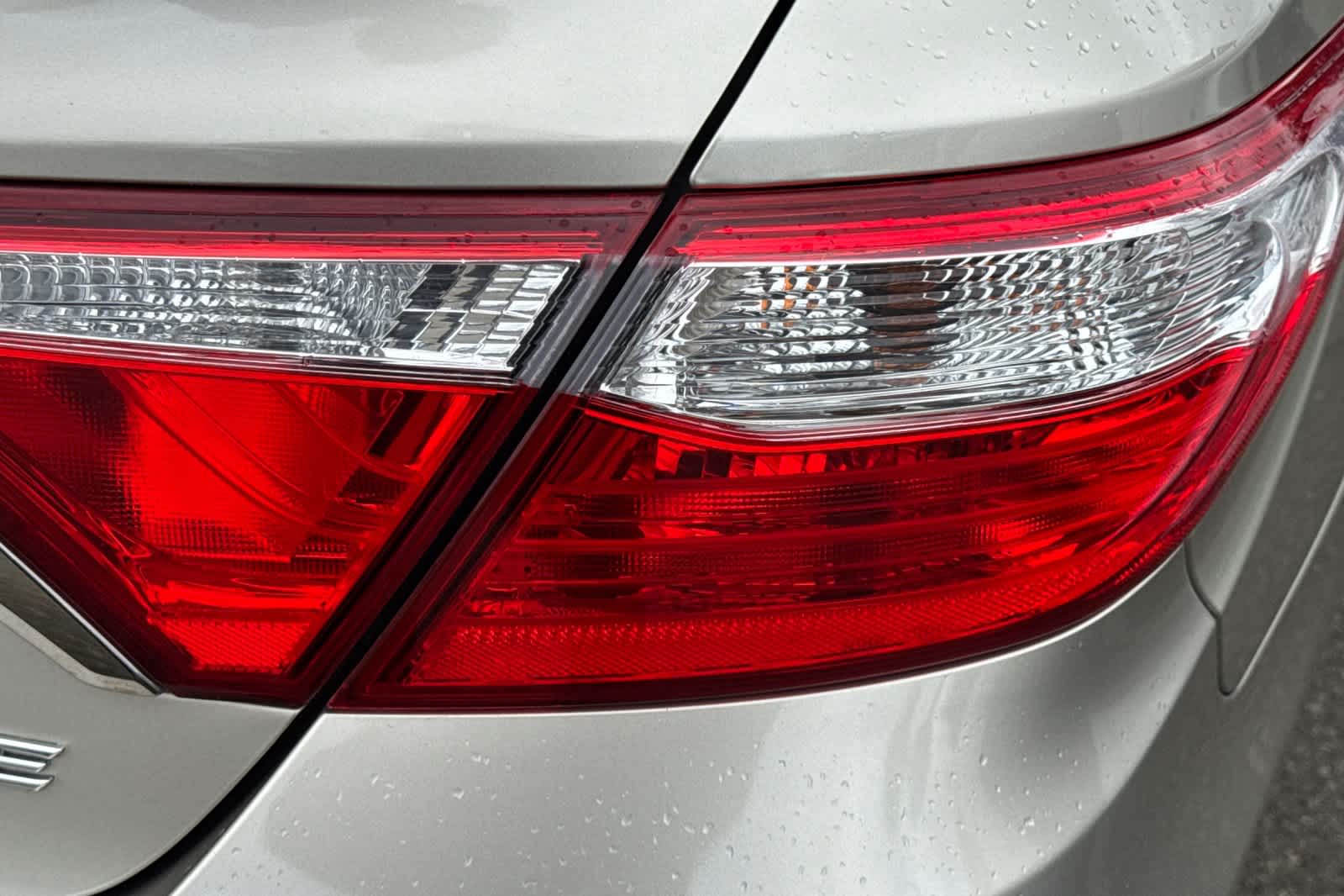 Thumbnail: 2016 Toyota Camry - 17