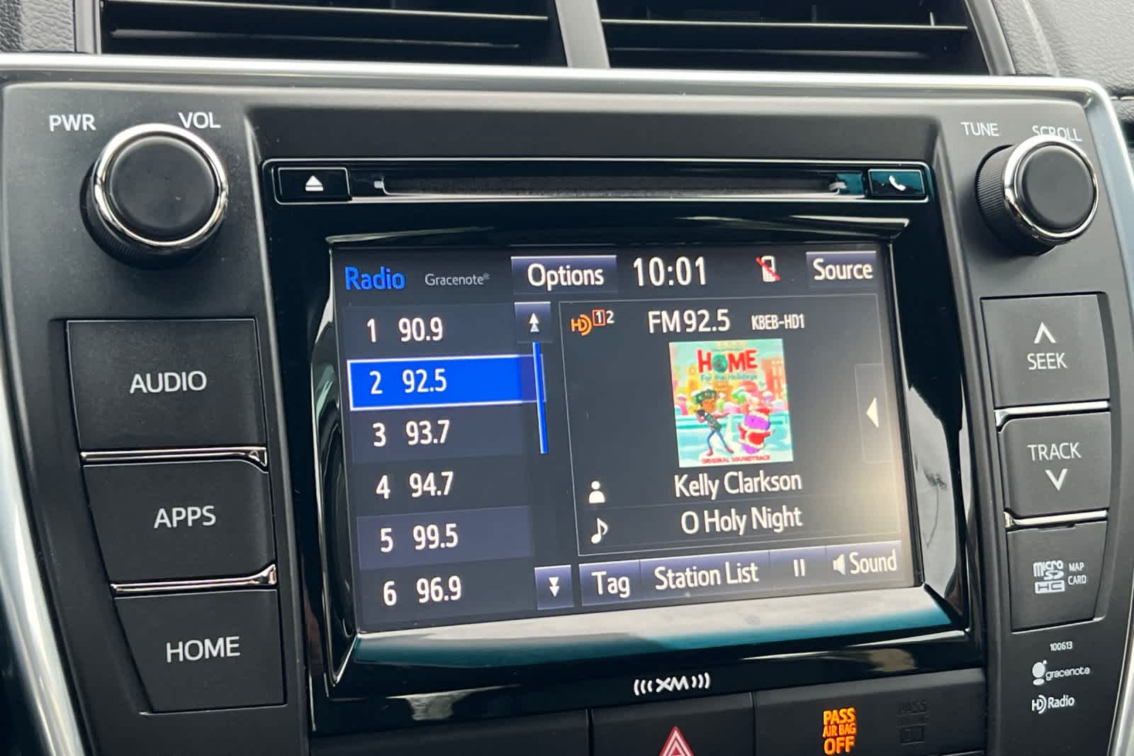 Thumbnail: 2016 Toyota Camry - 19