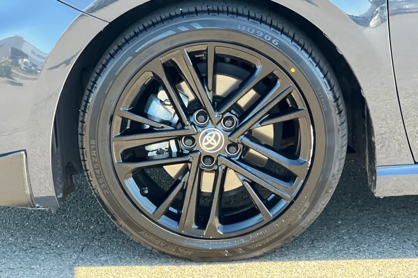 Thumbnail: 2025 Toyota Camry - 30
