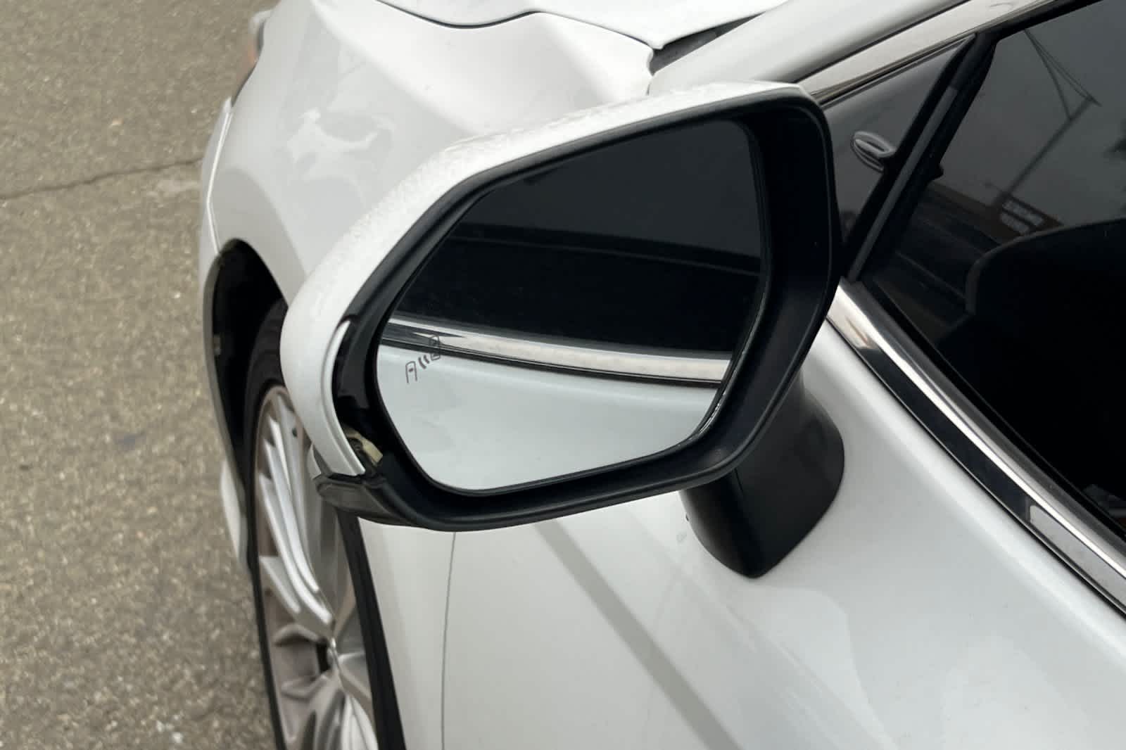 Thumbnail: 2018 Toyota Camry - 20