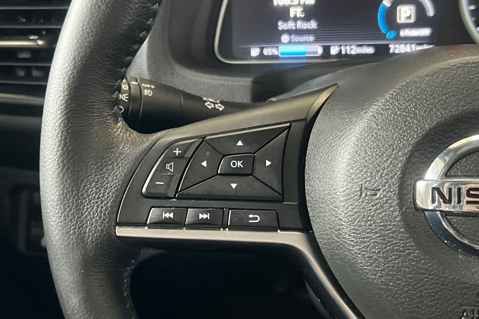 Thumbnail: 2022 Nissan Leaf - 26