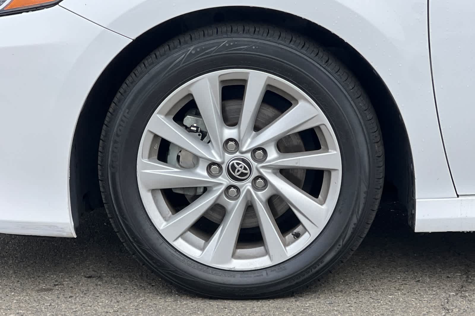 Thumbnail: 2023 Toyota Camry - 28