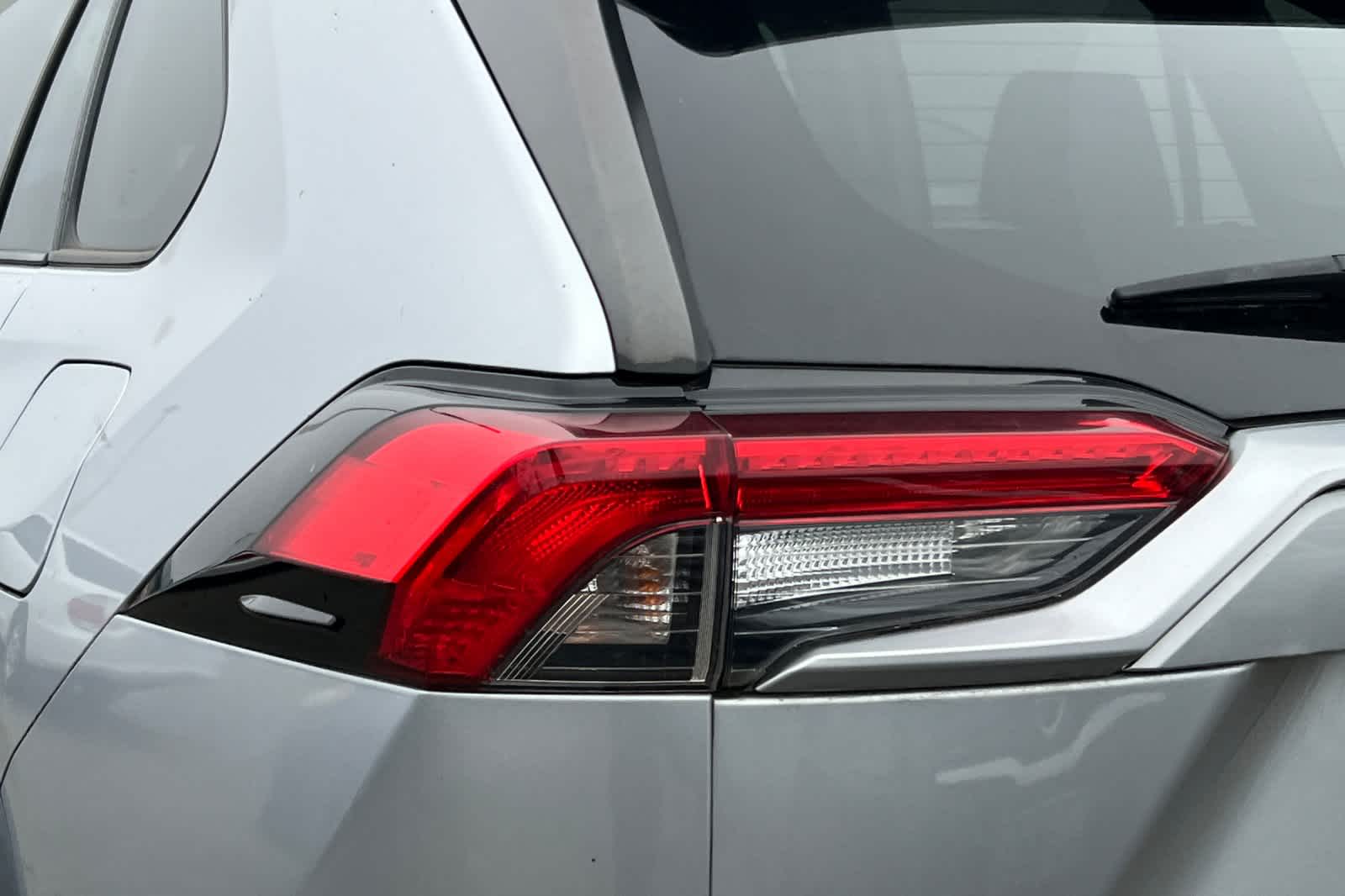 Thumbnail: 2019 Toyota RAV4 - 15