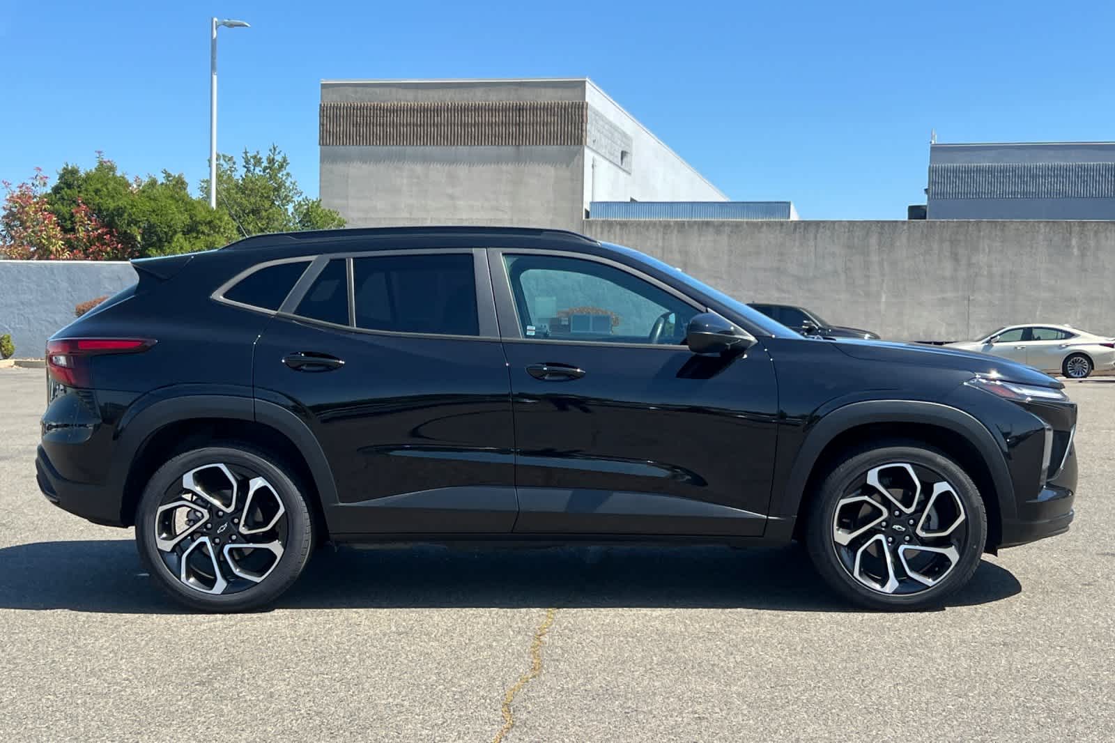 Thumbnail: 2024 Chevrolet Trax - 6