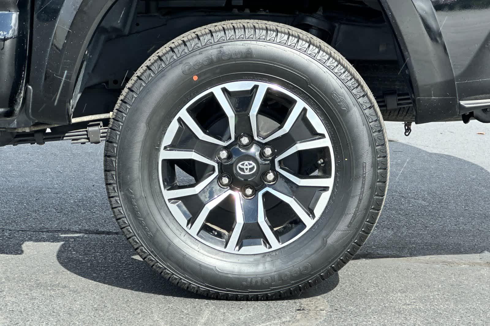 Thumbnail: 2023 Toyota Tacoma - 30