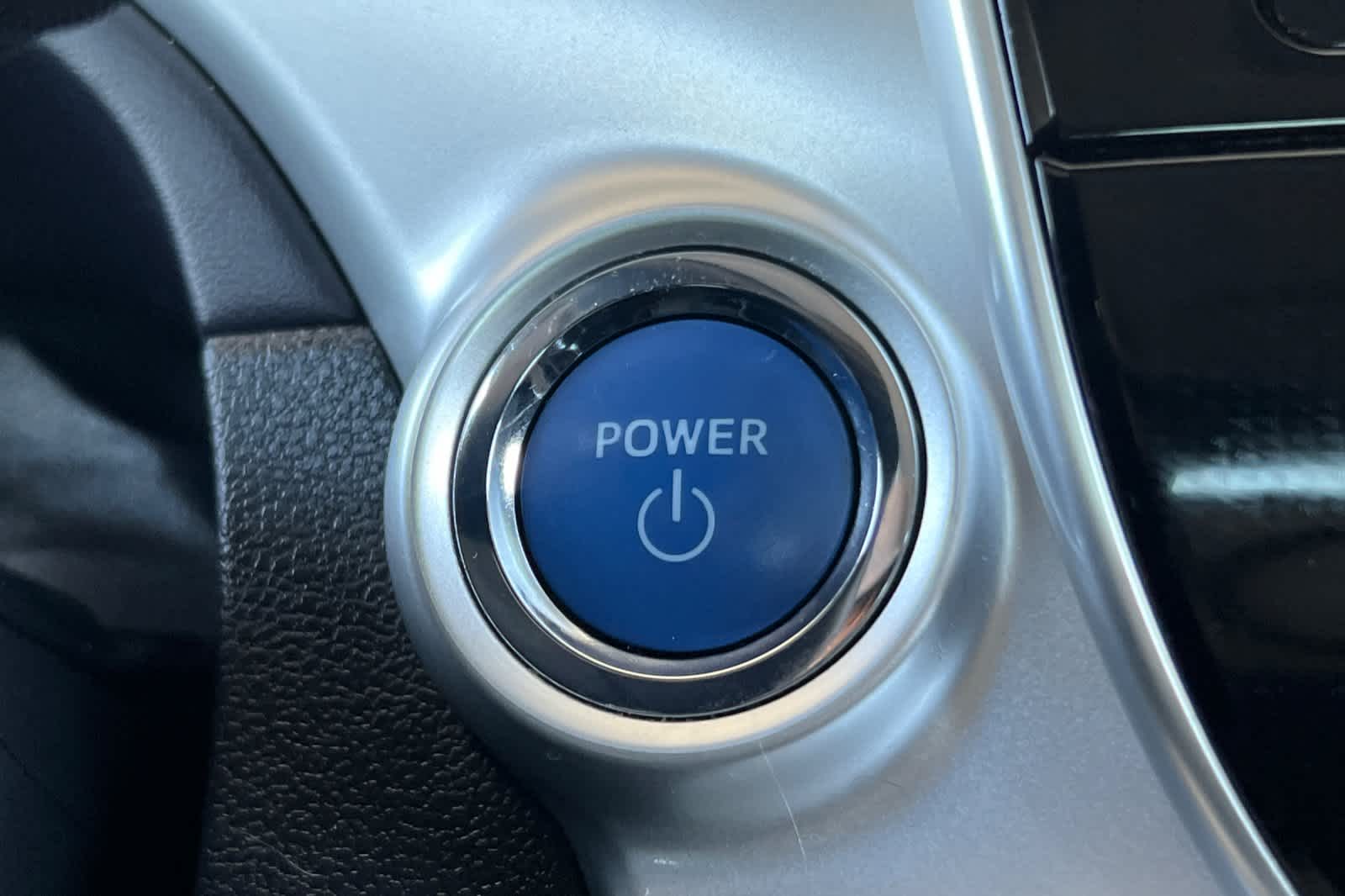 Thumbnail: 2017 Toyota Mirai - 23