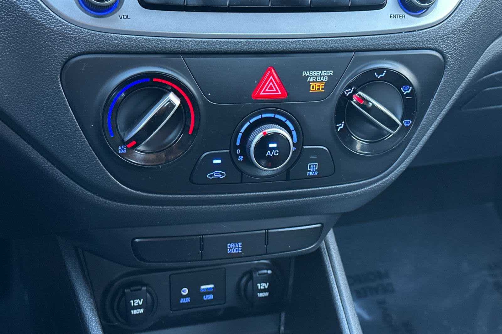 Thumbnail: 2021 Hyundai Accent - 20