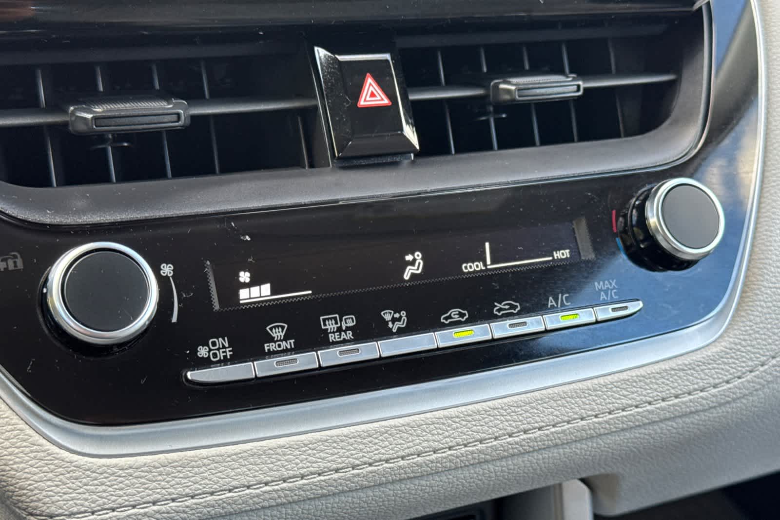 Thumbnail: 2024 Toyota Corolla Cross - 22