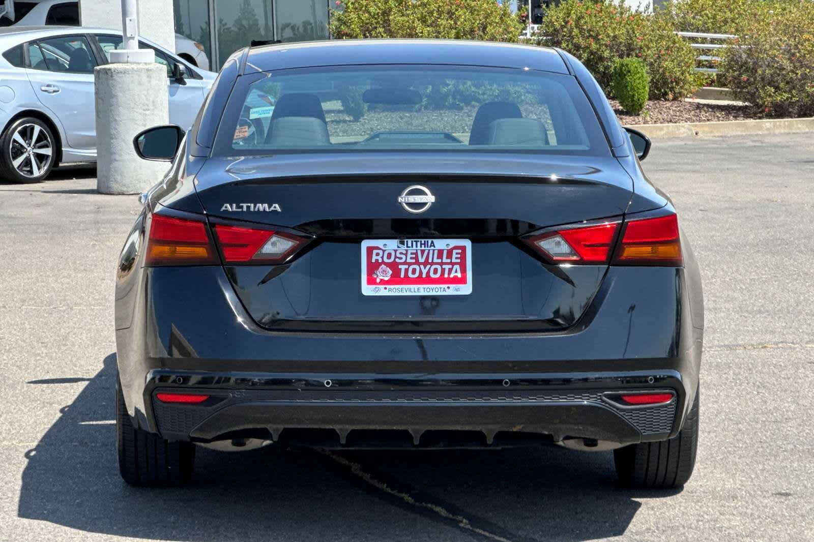 Thumbnail: 2023 Nissan Altima - 8