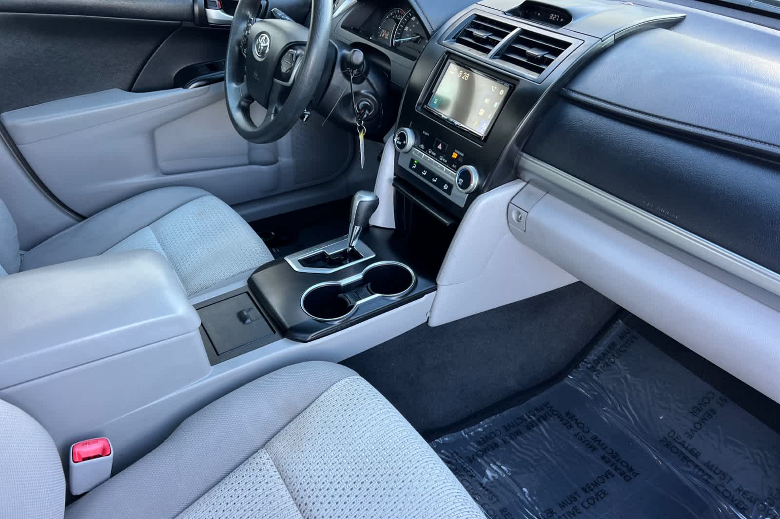 Thumbnail: 2014 Toyota Camry - 15