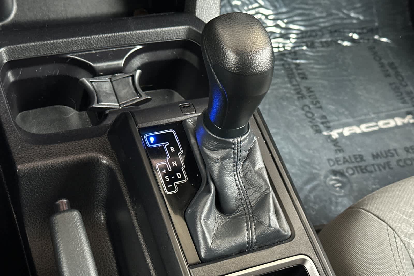 Thumbnail: 2023 Toyota Tacoma - 21