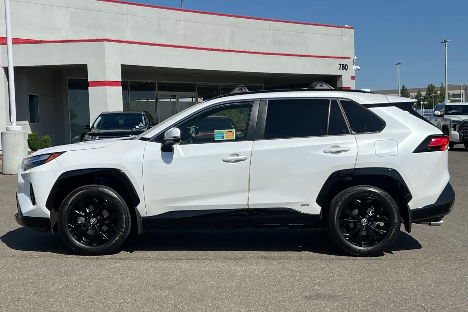 Thumbnail: 2025 Toyota RAV4 - 9