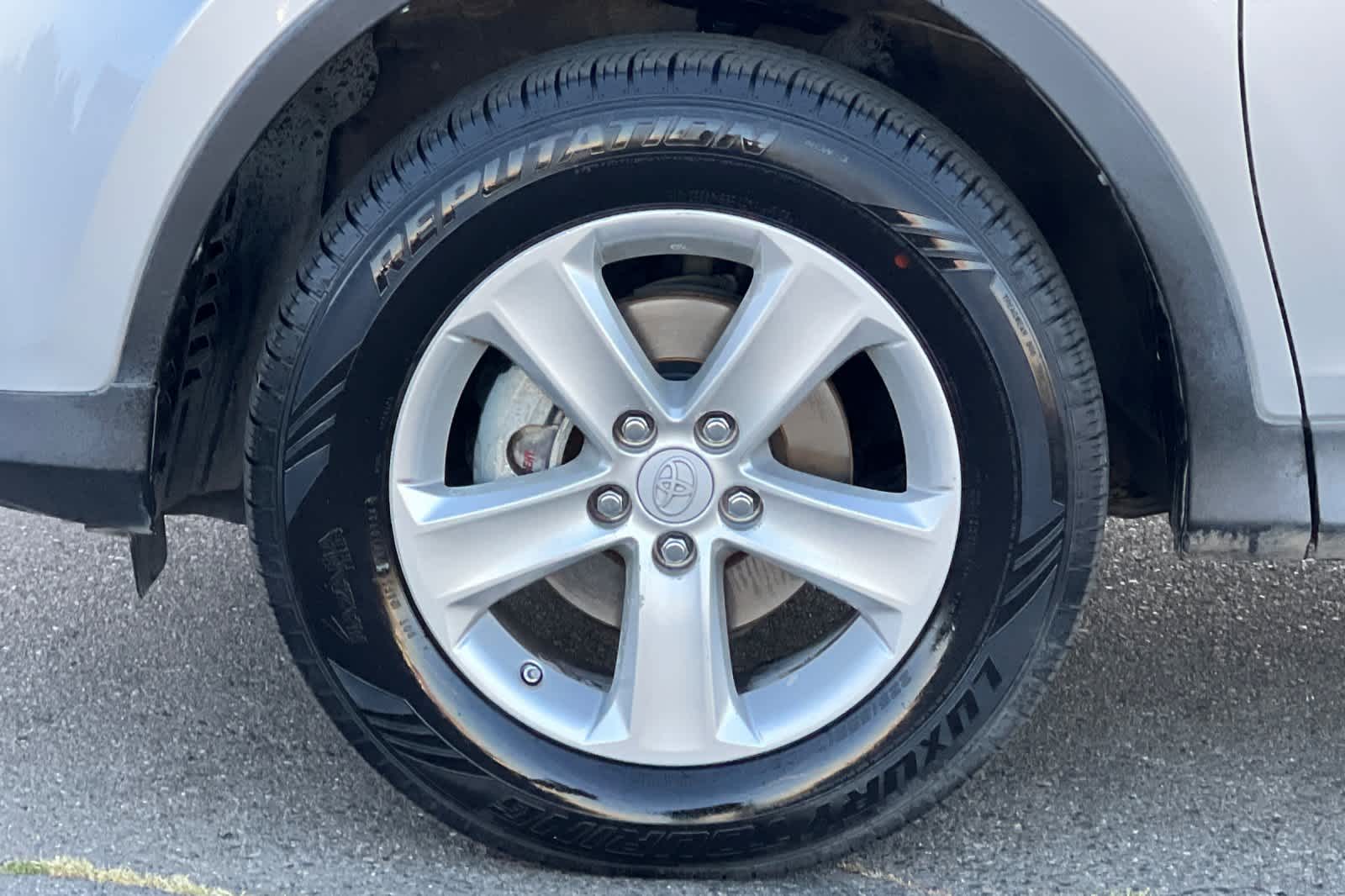 Thumbnail: 2013 Toyota RAV4 - 29