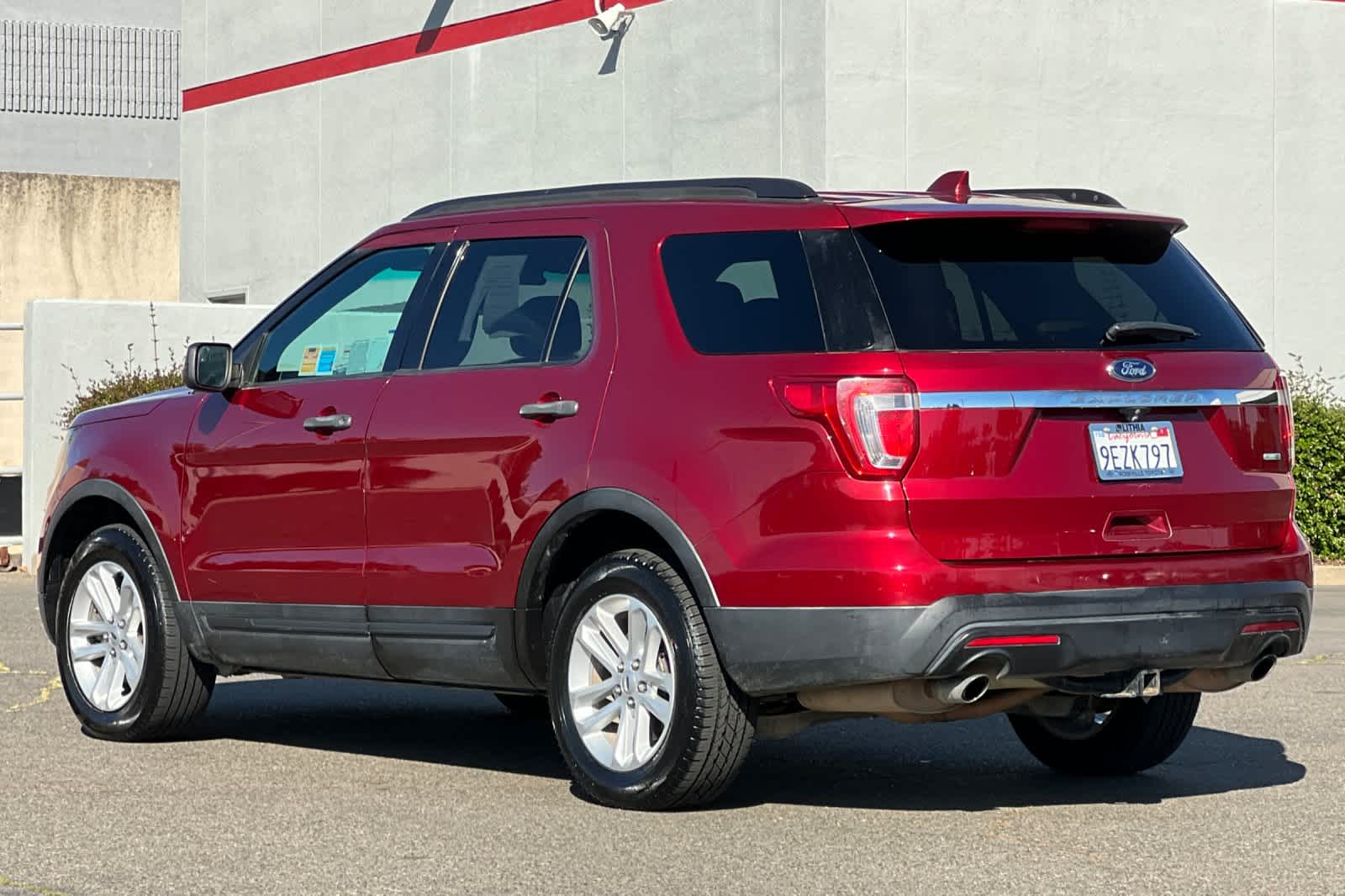 Thumbnail: 2017 Ford Explorer - 7