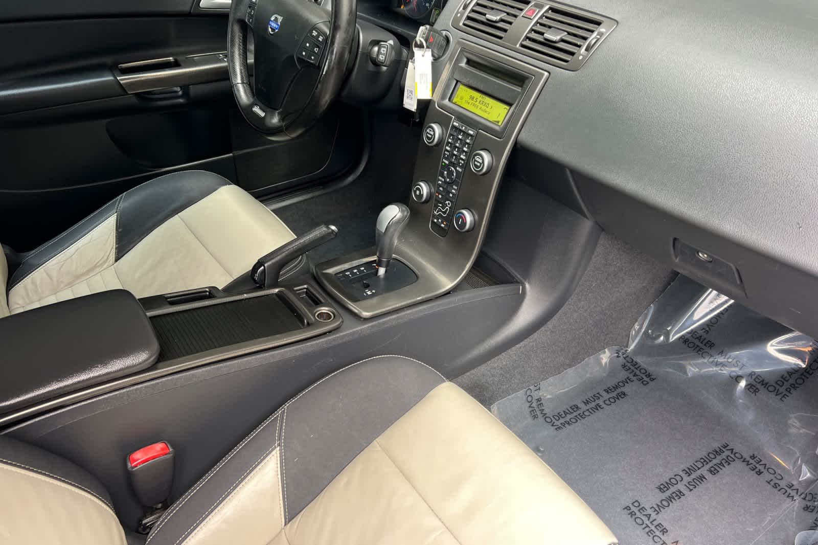 Thumbnail: 2011 Volvo C30 - 16