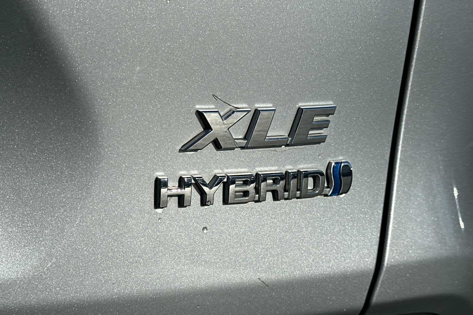 Thumbnail: 2021 Toyota RAV4 - 32