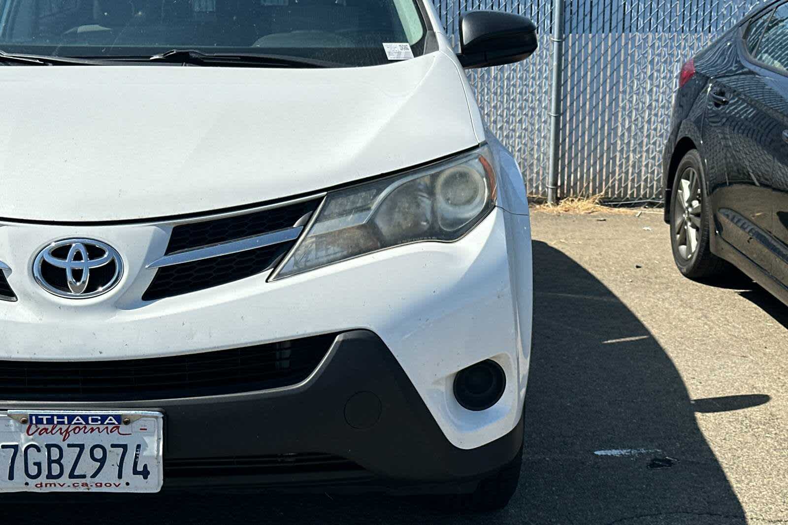 Thumbnail: 2014 Toyota RAV4 - 11