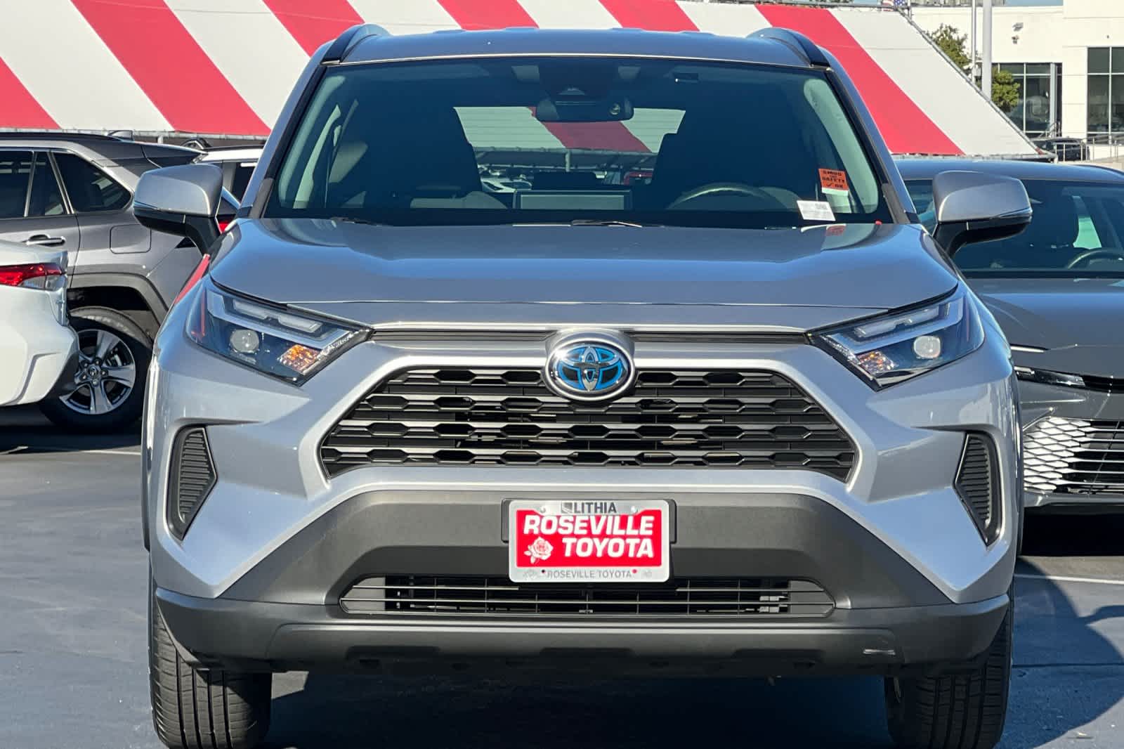 Thumbnail: 2023 Toyota RAV4 - 10