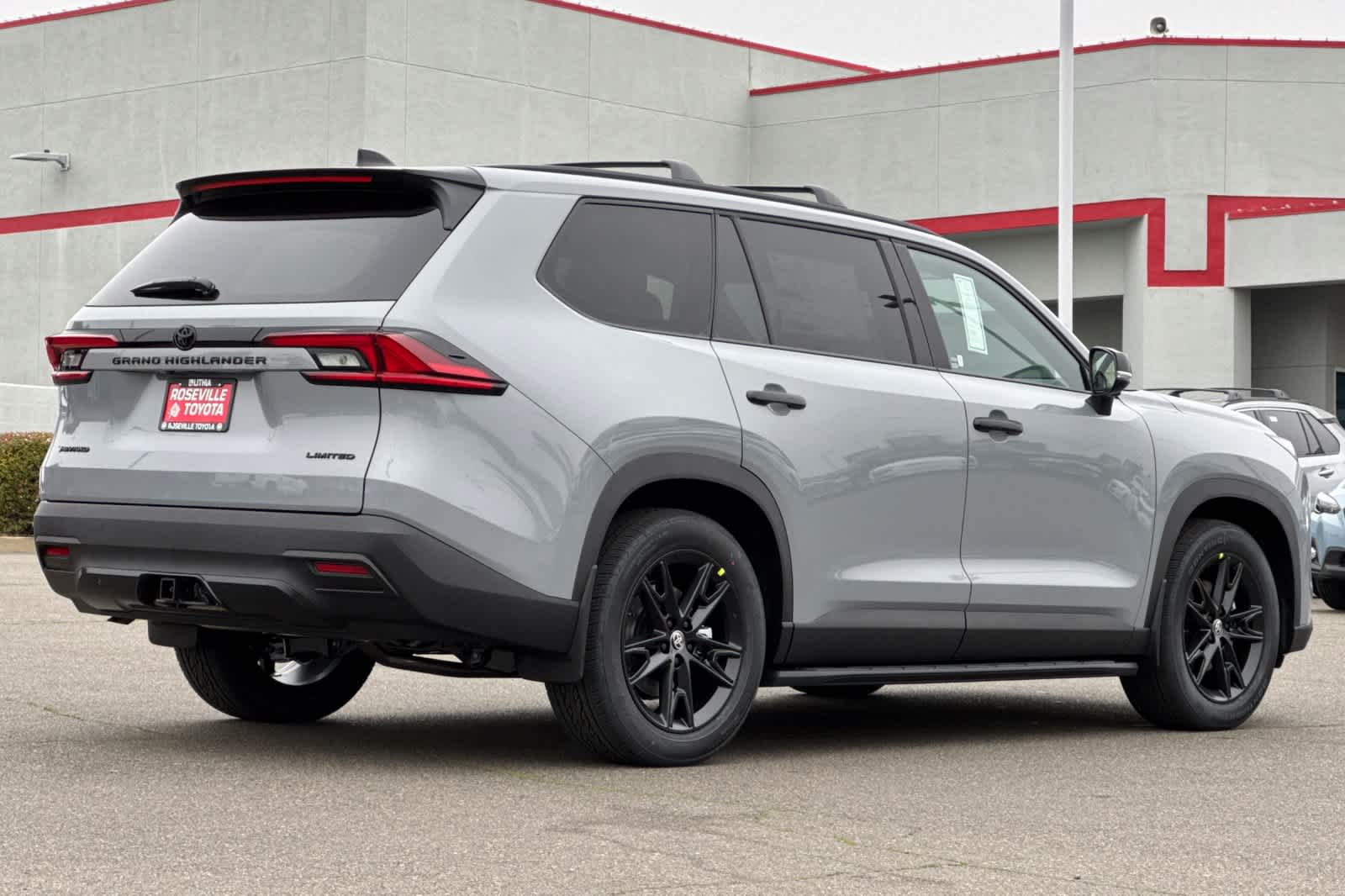 Thumbnail: 2026 Toyota Grand Highlander - 2