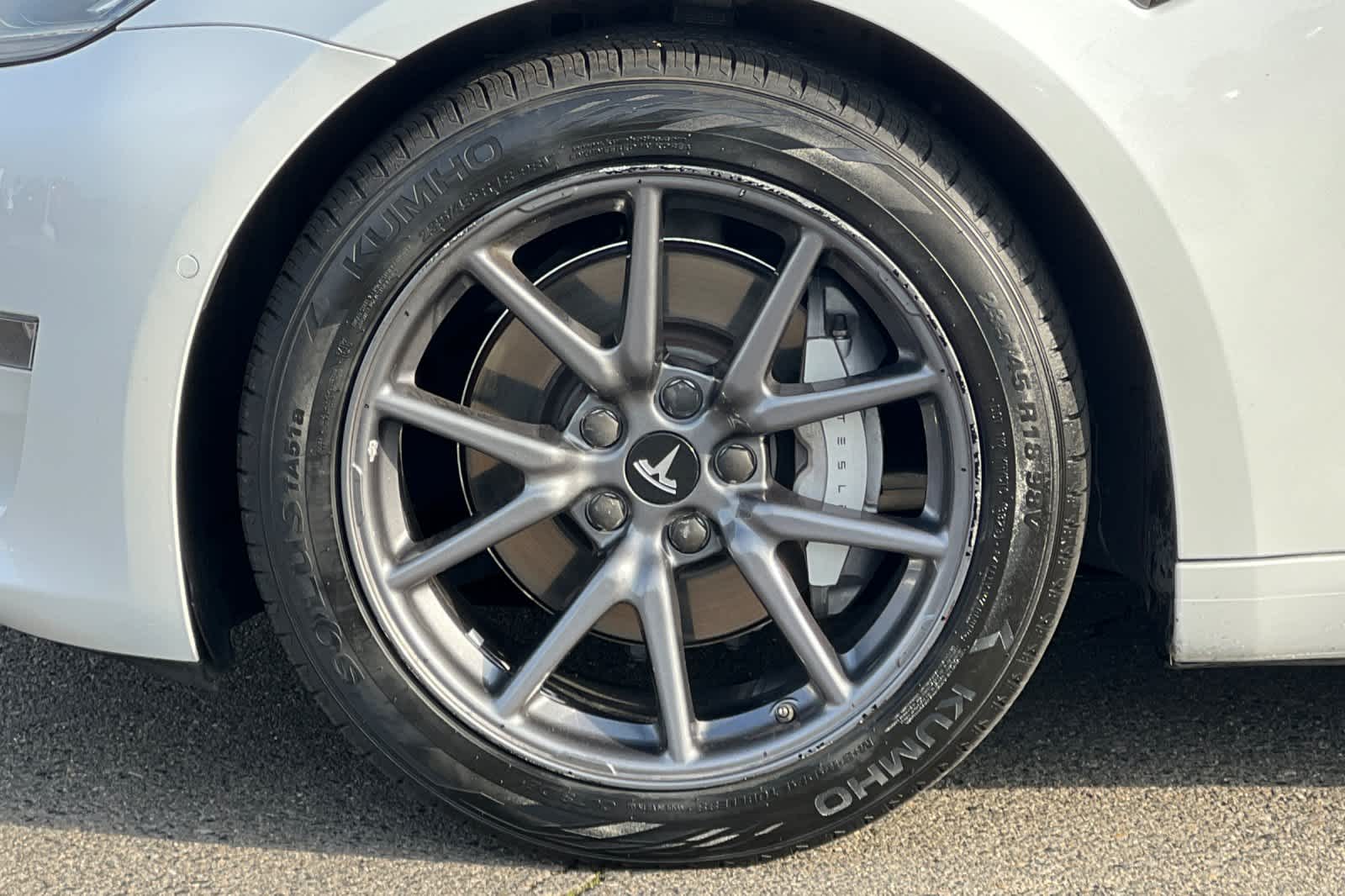 Thumbnail: 2020 Tesla Model 3 - 28