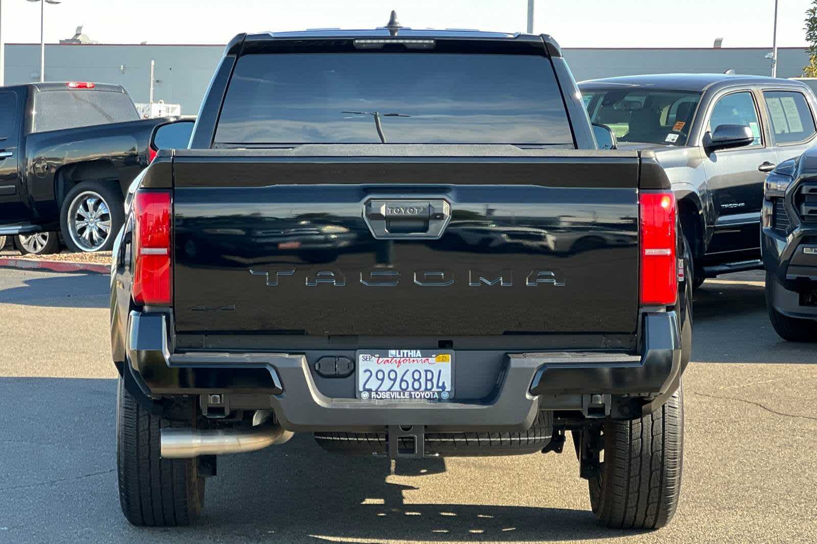 Thumbnail: 2024 Toyota Tacoma - 8