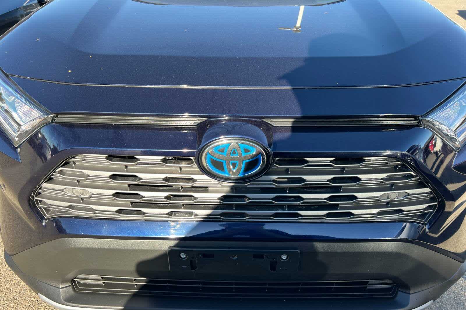Thumbnail: 2019 Toyota RAV4 - 9