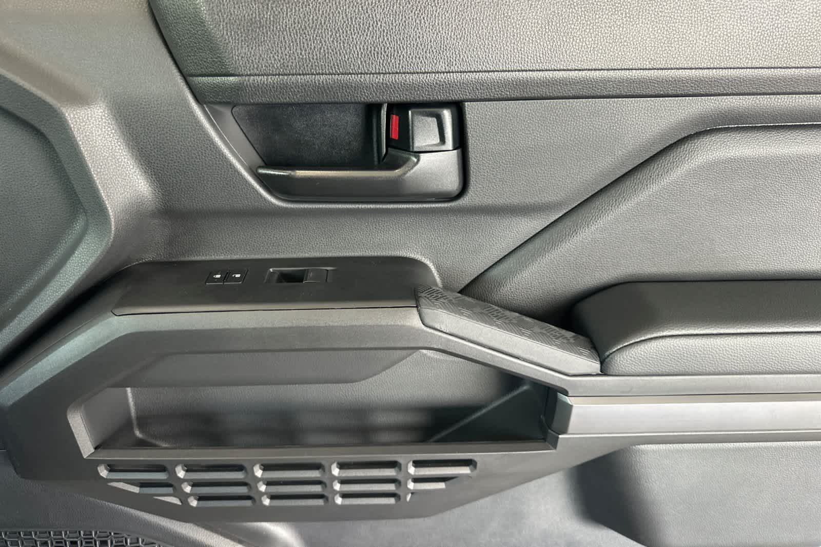 Thumbnail: 2025 Toyota Tacoma - 18