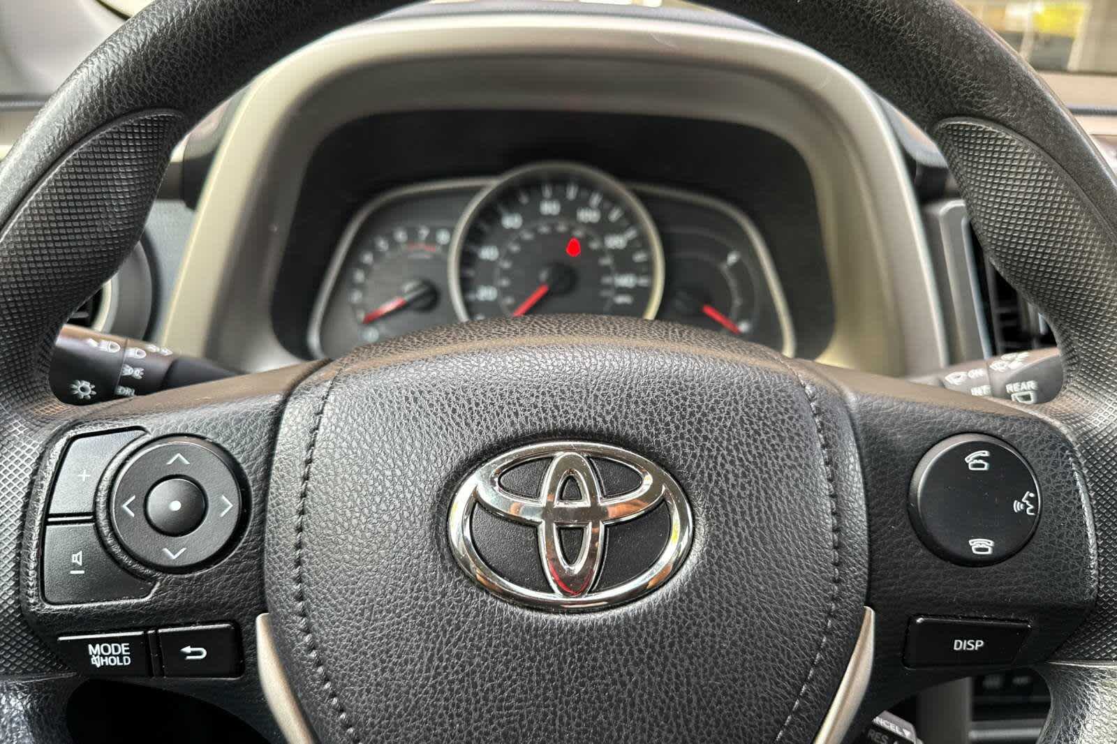 Thumbnail: 2014 Toyota RAV4 - 23