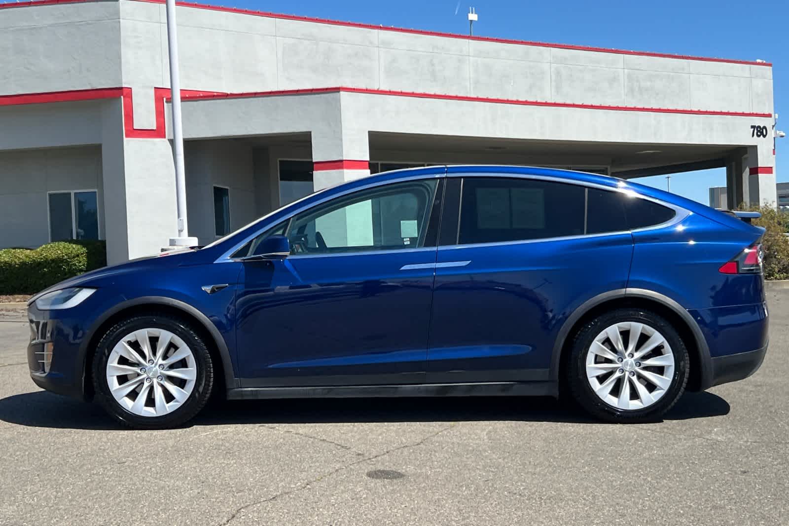 Thumbnail: 2017 Tesla Model X - 9