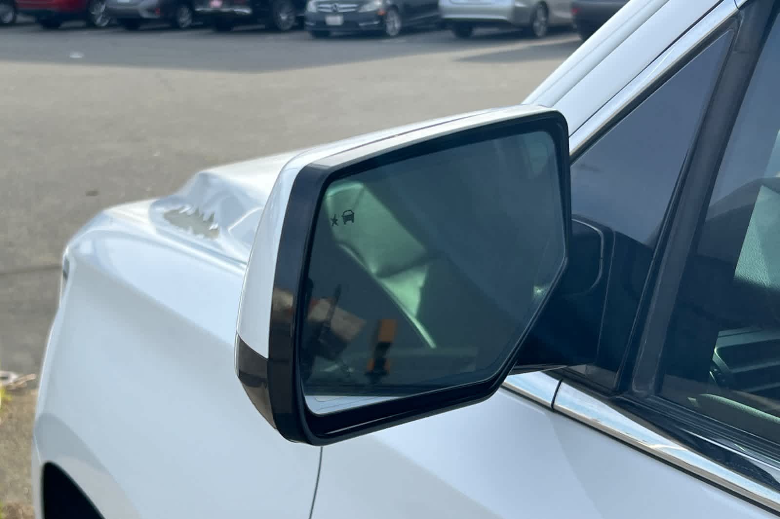 Thumbnail: 2015 Chevrolet Tahoe - 20