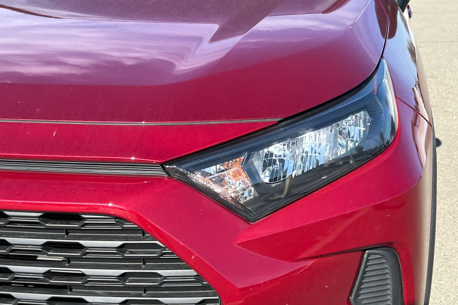 Thumbnail: 2022 Toyota RAV4 - 11
