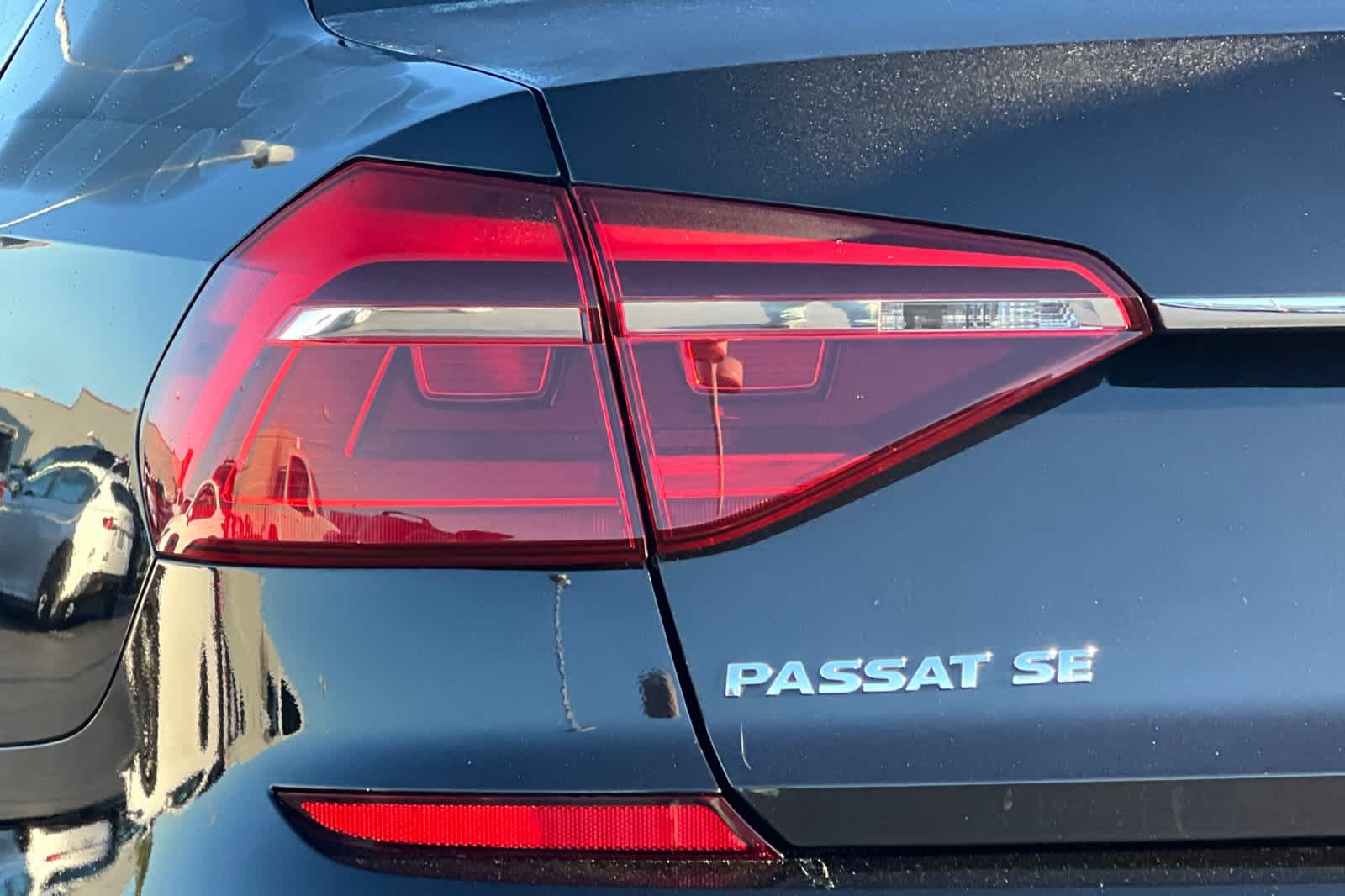 Thumbnail: 2018 Volkswagen Passat - 28