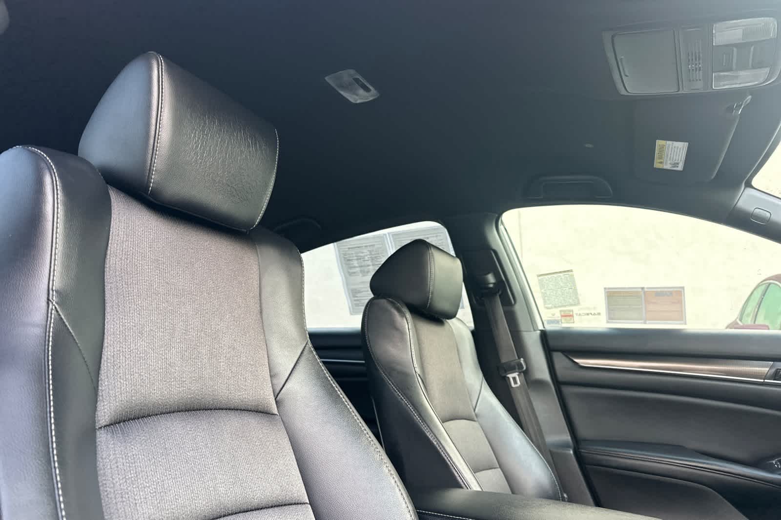 Thumbnail: 2018 Honda Accord - 17