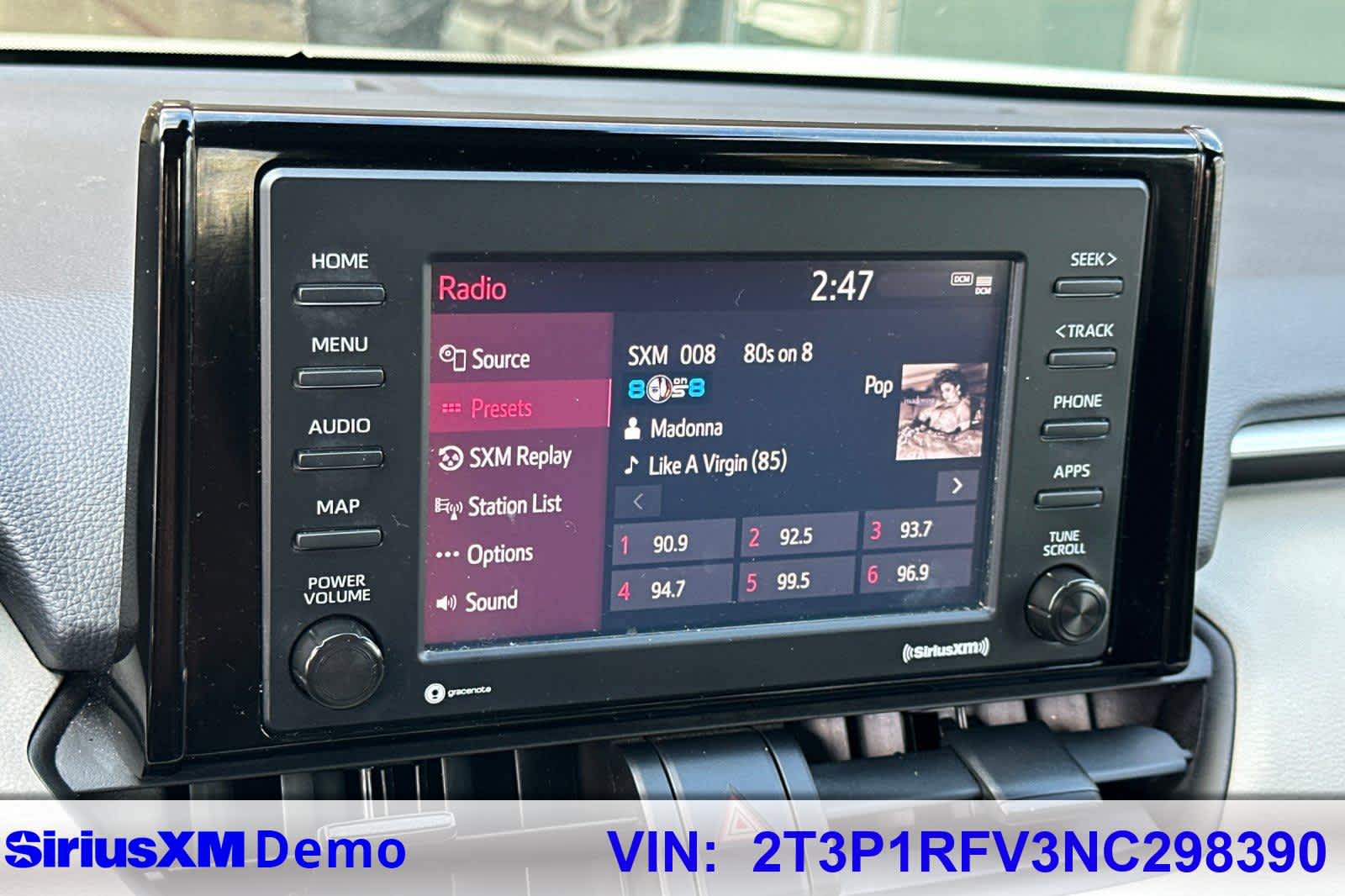 Thumbnail: 2022 Toyota RAV4 - 33